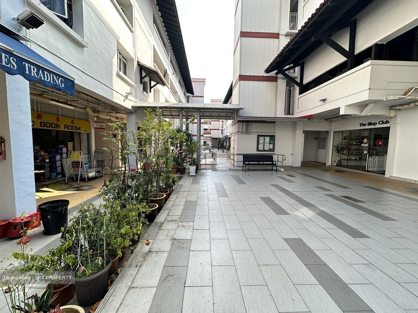 Bedok Reservoir Road (D16), Shop House #505379181